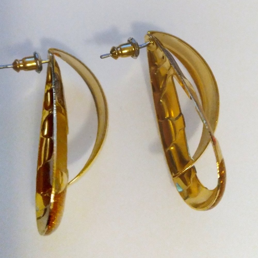 Vintage Gold Tone Earrings - Circa 1980s - Picture 3 of 3
